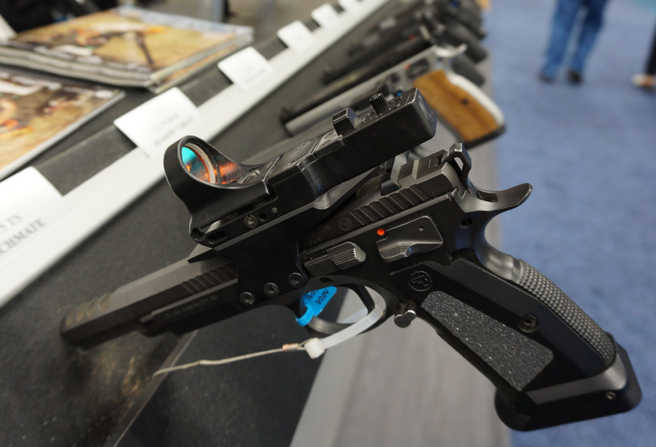 Top 5 Firearms from the 2014 NRA Annual Meeting - GearExpert